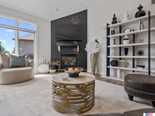 9360 Whispering Wind Road, Lincoln, NE 68512