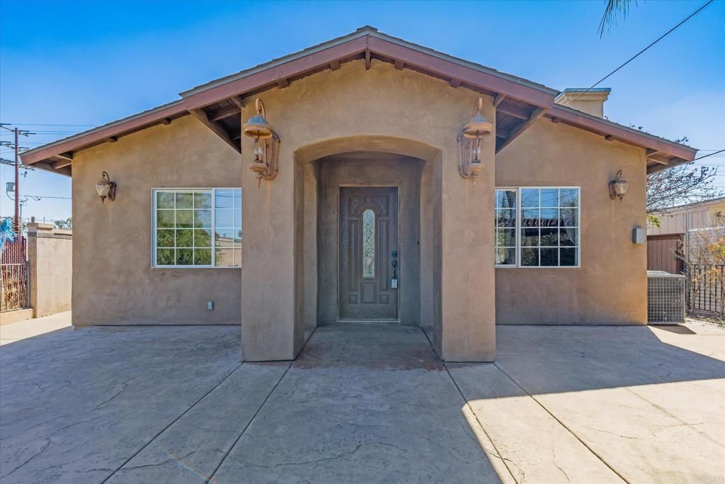 1028 B Street, Ramona, CA 92065 — photo 2