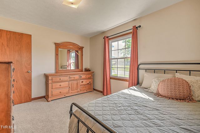 409 Montezuma Road, Kingsport, TN 37664