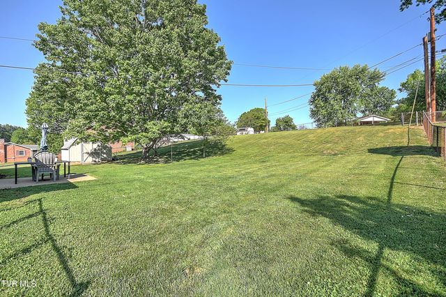 409 Montezuma Road, Kingsport, TN 37664