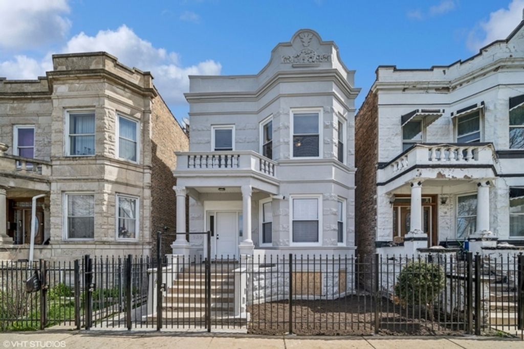 539 N Trumbull Avenue 1, Chicago, IL 60624