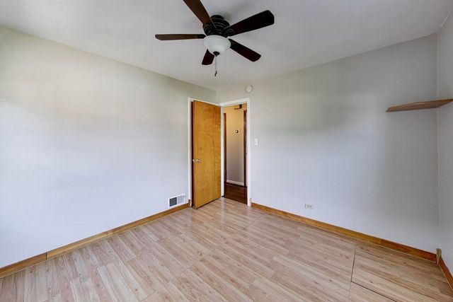 3844 N PACIFIC Avenue, Chicago, IL 60634