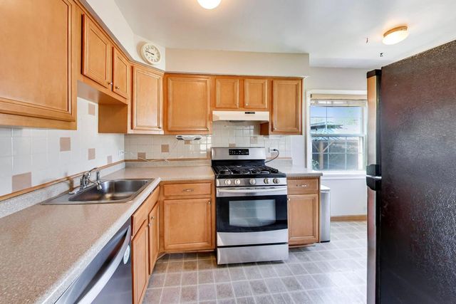 3844 N PACIFIC Avenue, Chicago, IL 60634