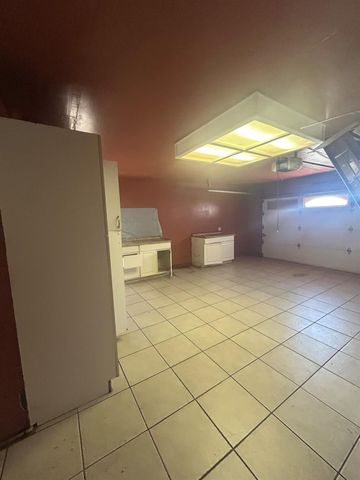 3421 Penny Way, Modesto, CA 95345