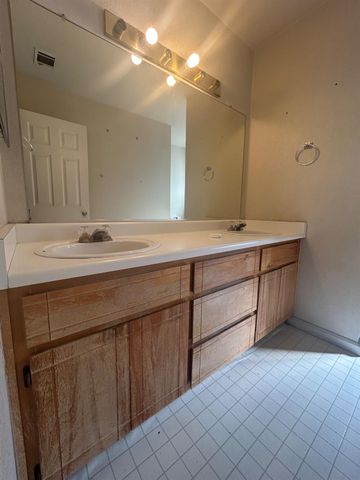 3421 Penny Way, Modesto, CA 95345