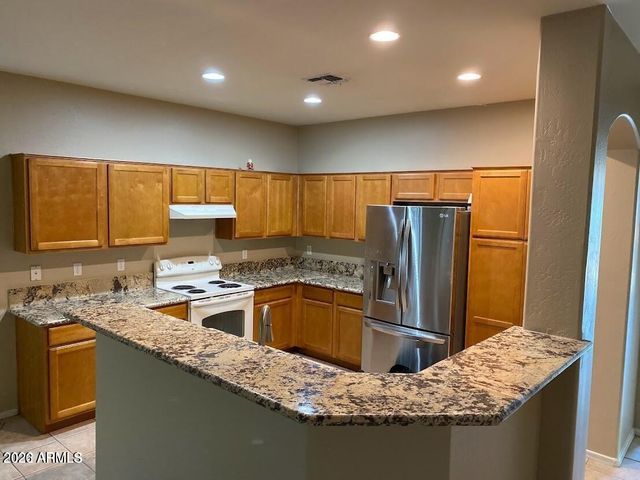 3095 E MERLOT Street, Gilbert, AZ 85298