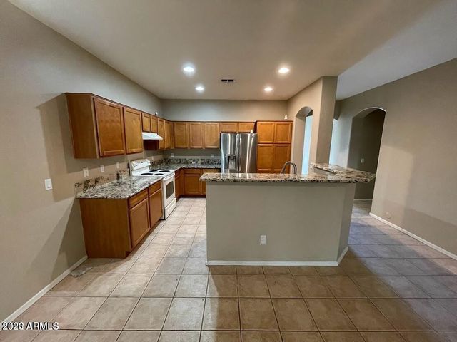 3095 E MERLOT Street, Gilbert, AZ 85298