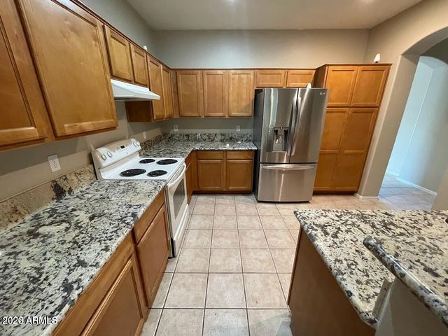 3095 E MERLOT Street, Gilbert, AZ 85298