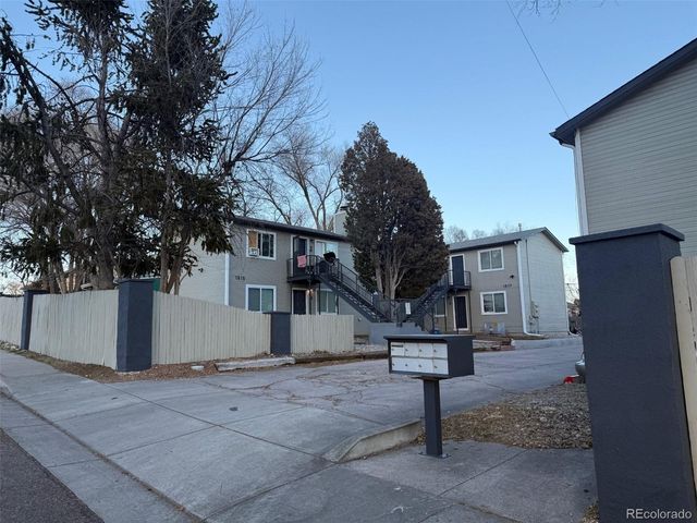 1015-1017 Bennett Avenue, Colorado Springs, CO 80909