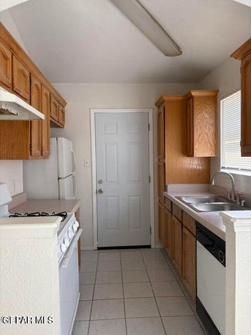 11803 Kings Arms Court, El Paso, TX 79936