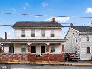 142 W MARKET ST, Jonestown, PA 17038