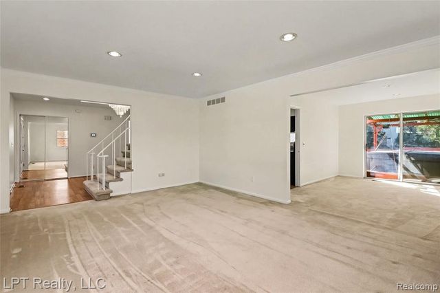 25503 Arden Park Drive, Farmington Hills, MI 48336
