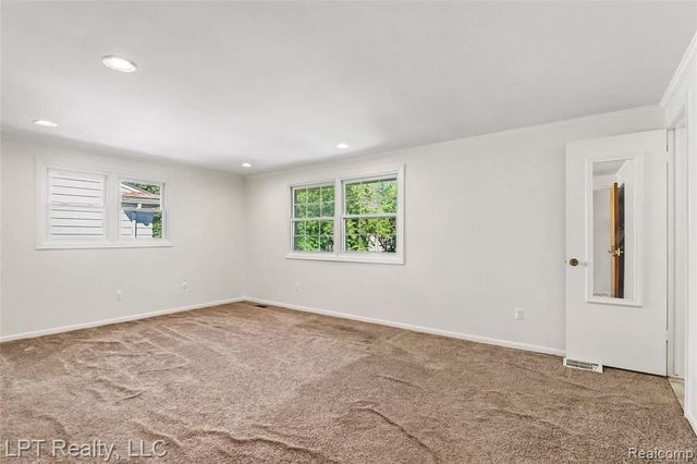 25503 Arden Park Drive, Farmington Hills, MI 48336