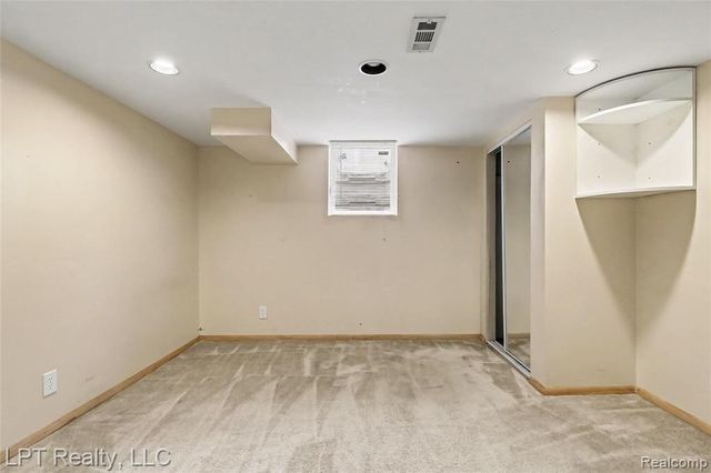 25503 Arden Park Drive, Farmington Hills, MI 48336