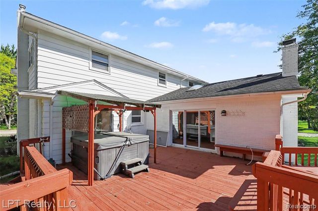 25503 Arden Park Drive, Farmington Hills, MI 48336