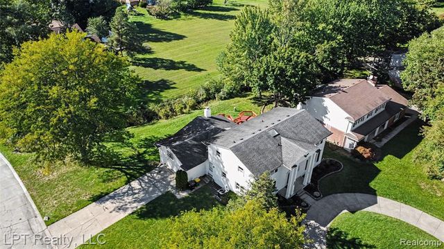 25503 Arden Park Drive, Farmington Hills, MI 48336