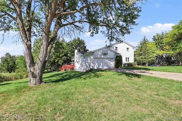 25503 Arden Park Drive, Farmington Hills, MI 48336