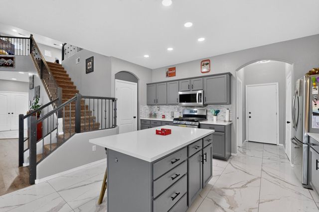 6601 Brezza Dolce Avenue NW, Albuquerque, NM 87114