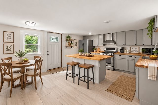 200 Great Neck Rd, Wareham, MA 02571
