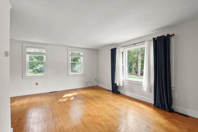 200 Great Neck Rd, Wareham, MA 02571
