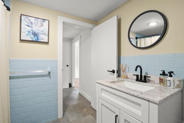 200 Great Neck Rd, Wareham, MA 02571