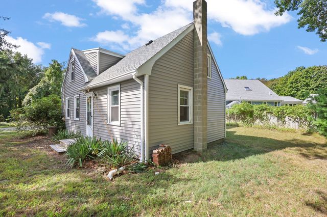 200 Great Neck Rd, Wareham, MA 02571