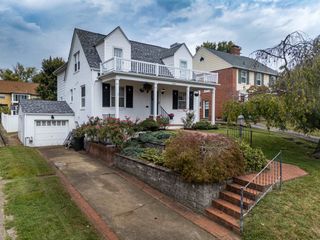 13 Fairfax Dr, Huntington, WV 25705