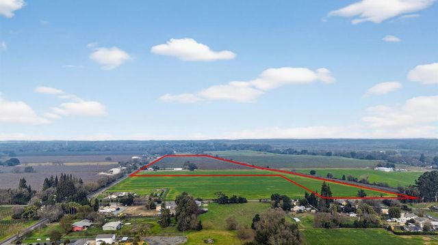 27350 Thornton Rd, Thornton, CA 95686