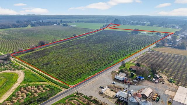 27350 Thornton Rd, Thornton, CA 95686