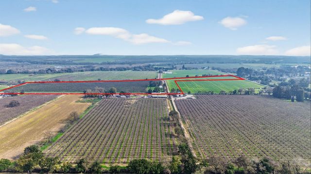 27350 Thornton Rd, Thornton, CA 95686