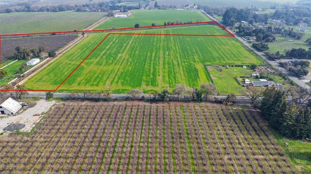 27350 Thornton Rd, Thornton, CA 95686