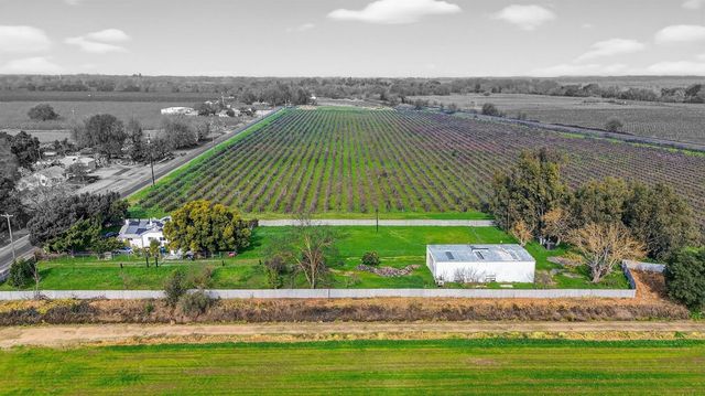 27350 Thornton Rd, Thornton, CA 95686