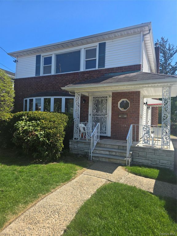 10 Alsop Street 2, Valley Stream, NY 11581