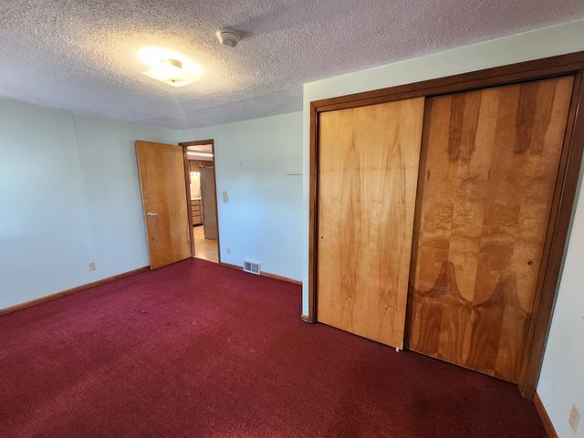 1317 Frank Avenue, Albert Lea, MN 56007