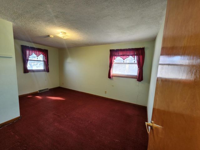 1317 Frank Avenue, Albert Lea, MN 56007