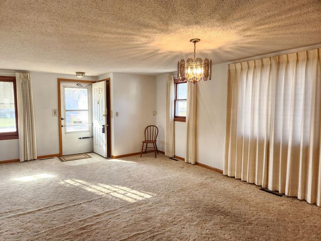 1317 Frank Avenue, Albert Lea, MN 56007