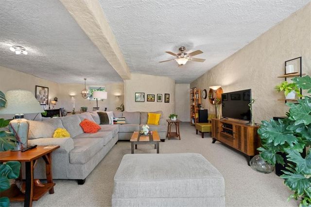 37603 E 163rd Street, Pleasant Hill, MO 64080