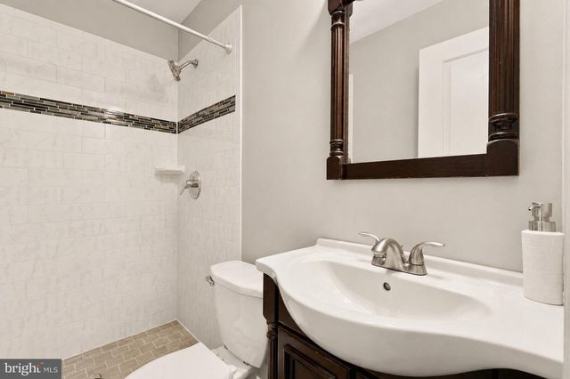 1177 3RD ST NE, Washington, DC 20002