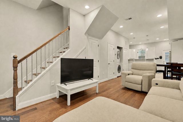 1177 3RD ST NE, Washington, DC 20002