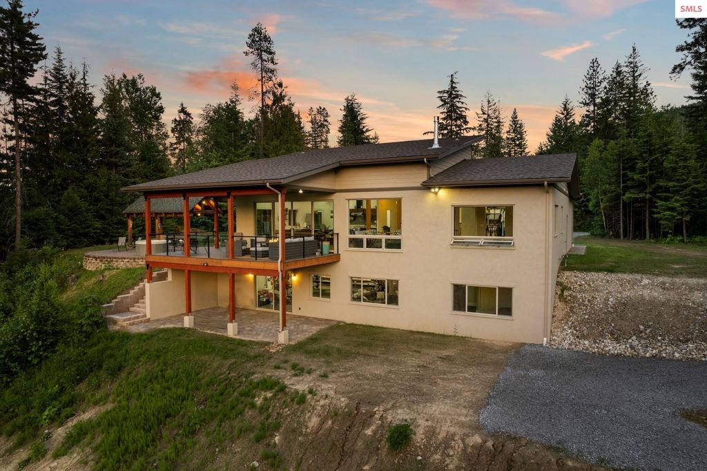 360 Shamrock Ln, Sandpoint, ID 83864 photo 2