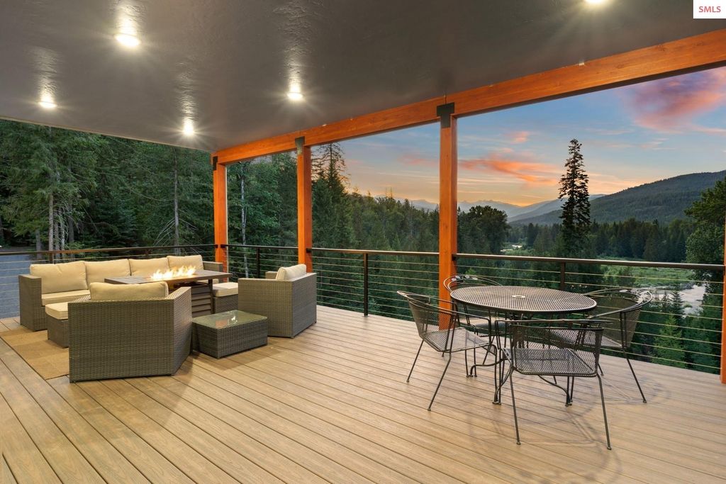 360 Shamrock Ln, Sandpoint, ID 83864 photo 3