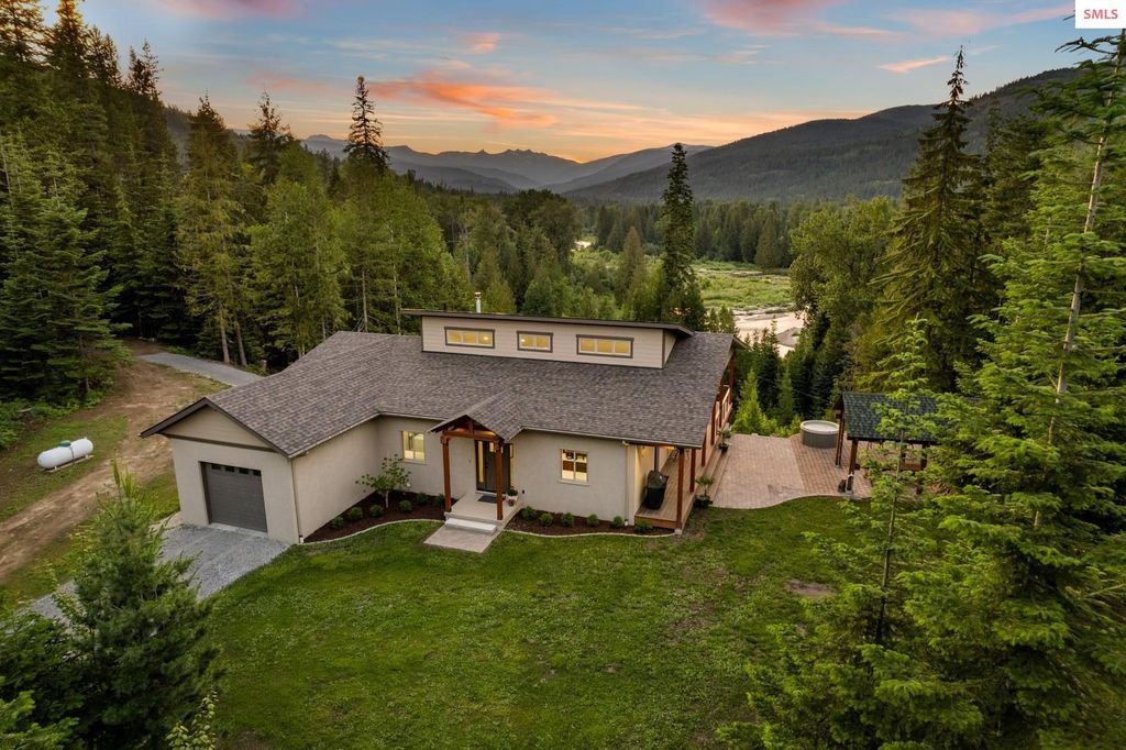 360 Shamrock Ln, Sandpoint, ID 83864 photo 7