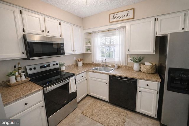 11018 GREENWOOD CT, Waldorf, MD 20601