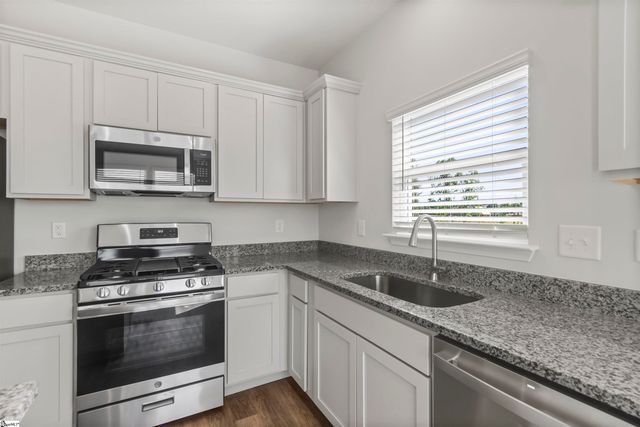 307 Abingdon Way, Greer, SC 29651