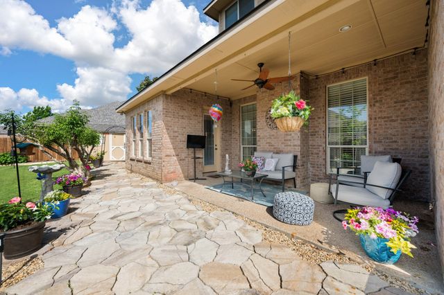 408 Blue Daze Court, Burleson, TX 76028