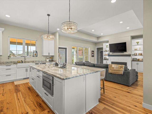 13150 Newbury Lane, Caledonia, IL 61011