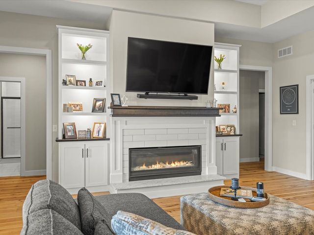 13150 Newbury Lane, Caledonia, IL 61011