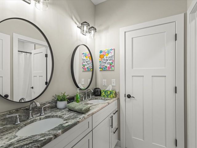 13150 Newbury Lane, Caledonia, IL 61011