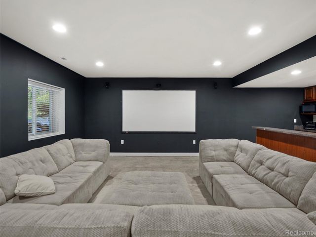 10338 Edgewood Court, Grand Blanc, MI 48439