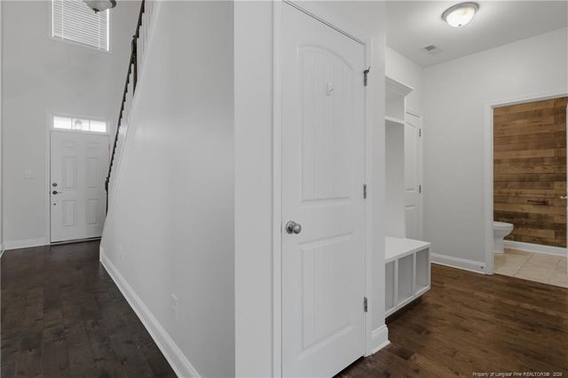 688 Stonebriar Avenue, Raeford, NC 28376